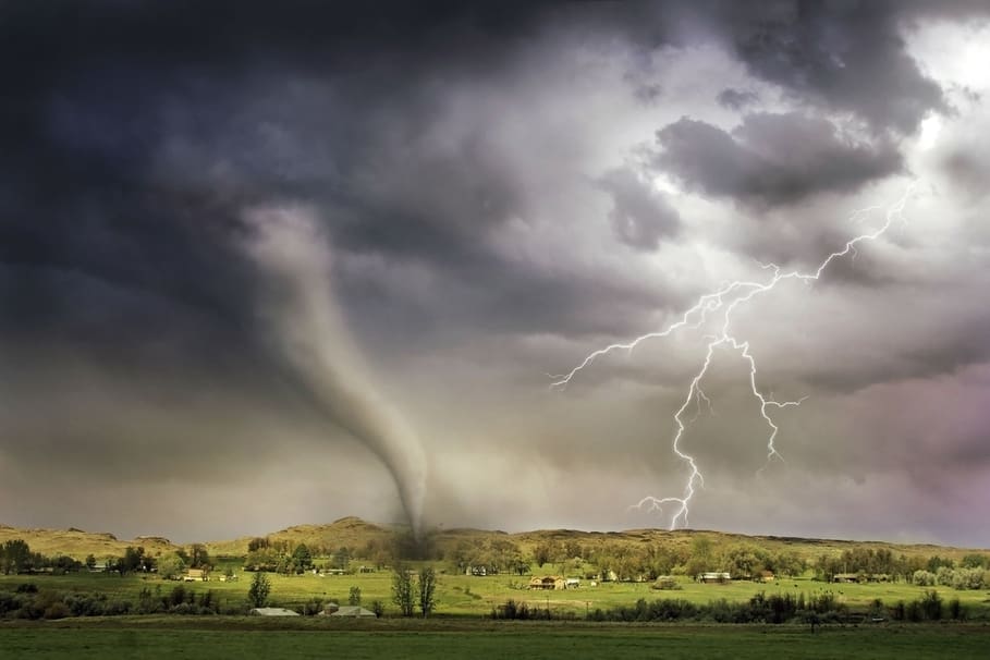 Know All About Storms And Tornadoes Survival Methods